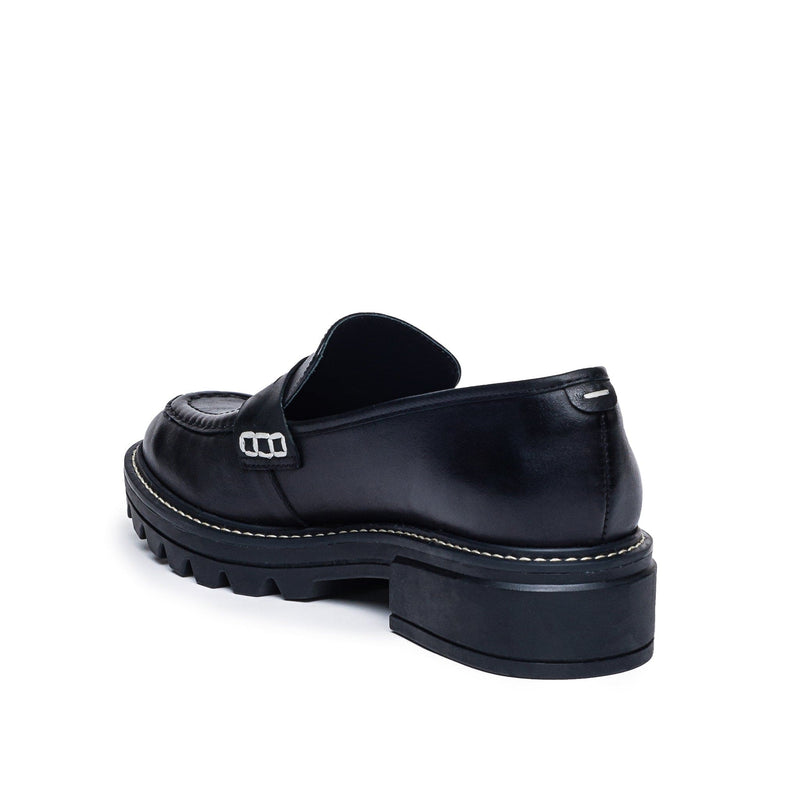 Bernardo Chandler Lug-Sole Women Loafers Black | LYJ851XG