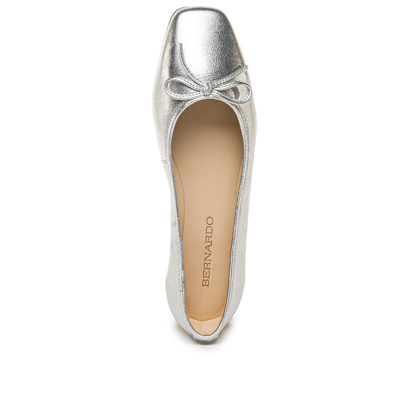 Bernardo Gwynn Women Ballet Flats Silver | TFQ7538KG