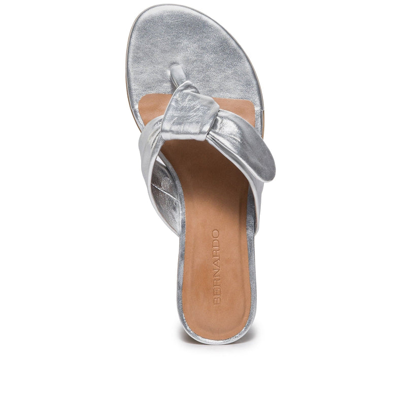 Bernardo Harmony Thong Women Slide Sandals Silver | TEP9735MH