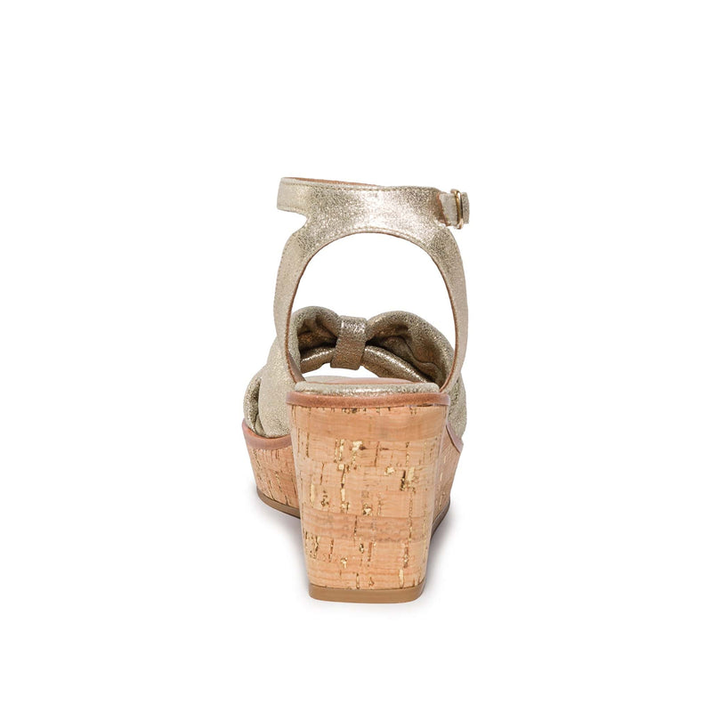 Bernardo Kearny Women Wedge Sandals Gold | EIS5818QI