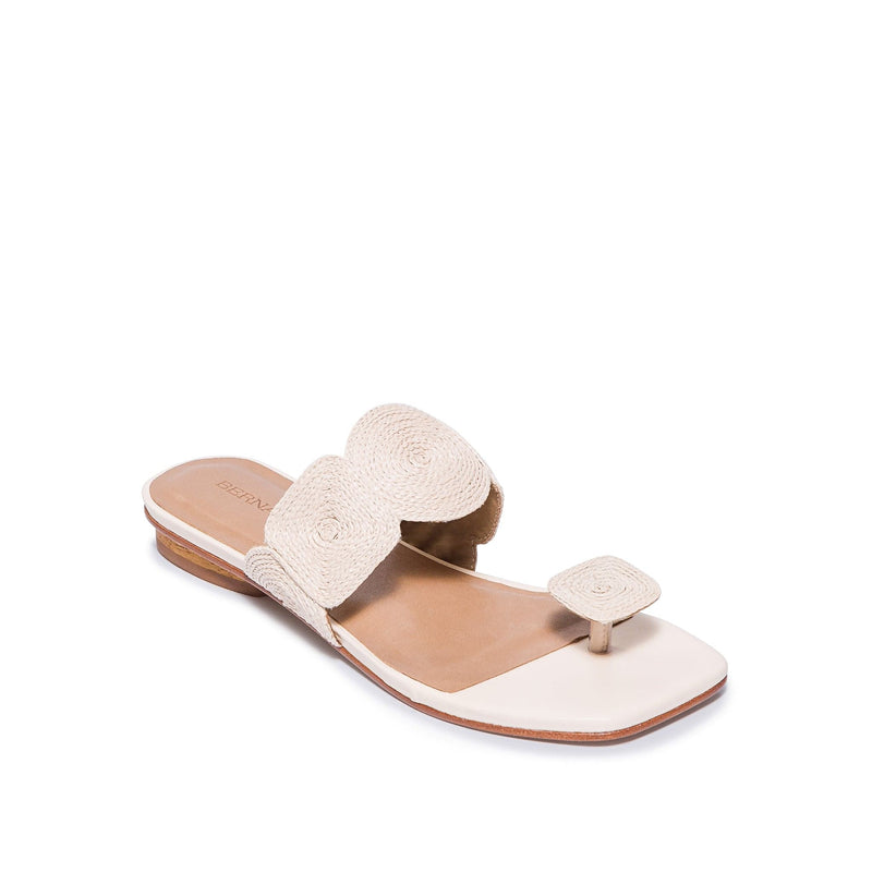 Bernardo Palermo Raffia Women Flat Sandals White | ZRF6658YN