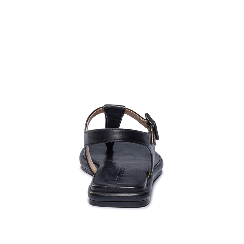 Bernardo Tucson T-Strap Women Flat Sandals Black | ZCU682MW